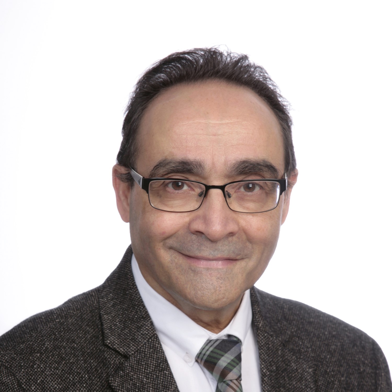 Dr. Javier del Pino