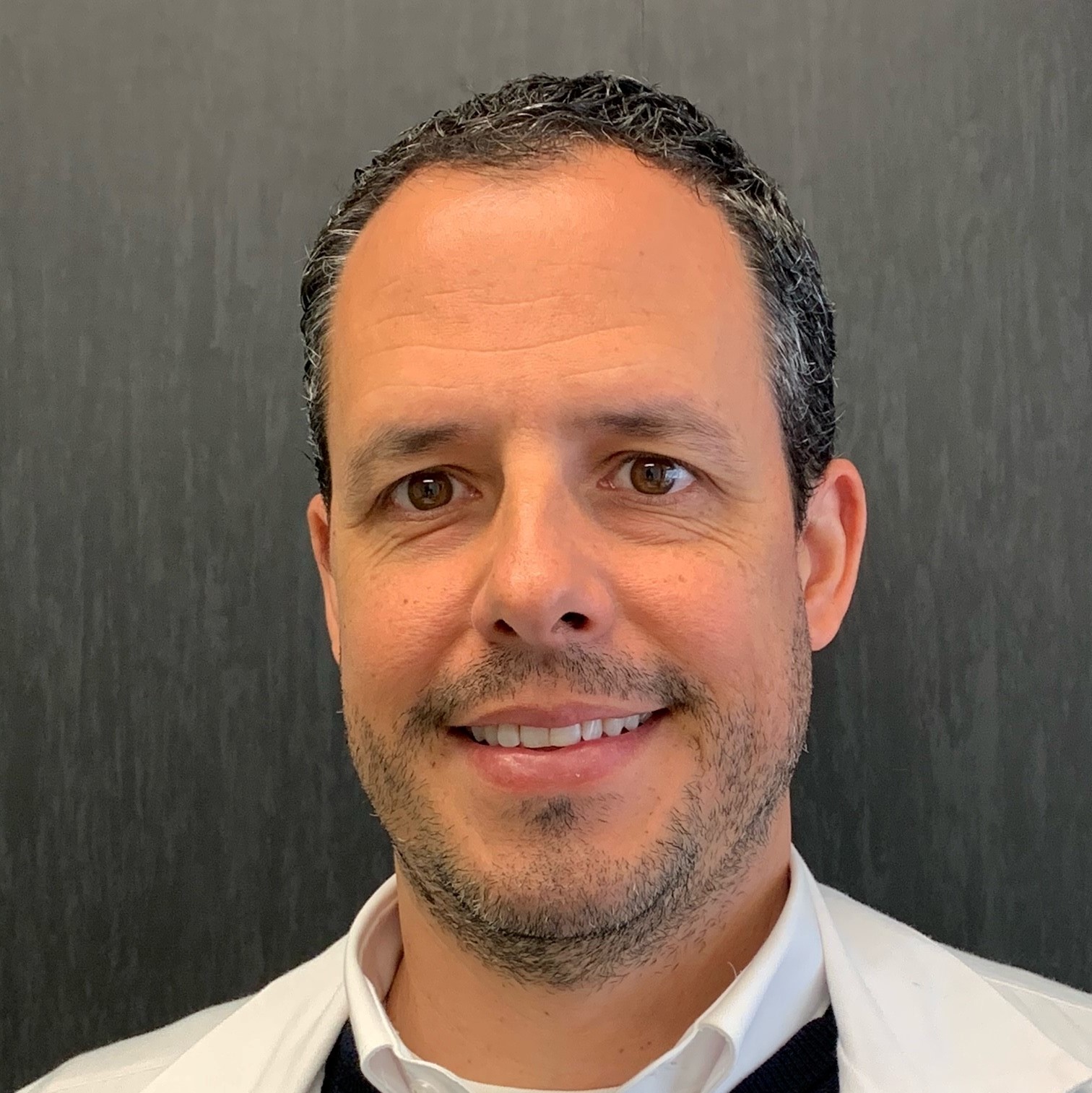 Dr. Óscar Torregrosa Suau